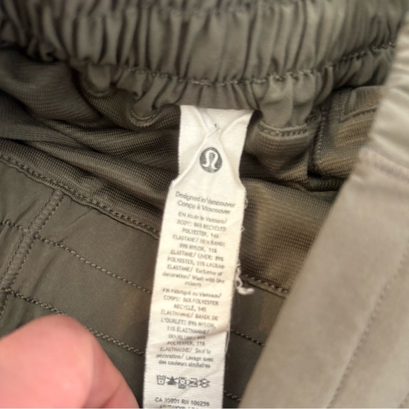 Lululemon Speed Up HR Shorts 2.5” Olive Size 0 - Picture 5 of 5